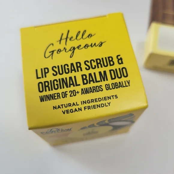 Lip care Bundle Dr. Paw Paw And Sun Bum Balms Scrub - Picture 2 of 5